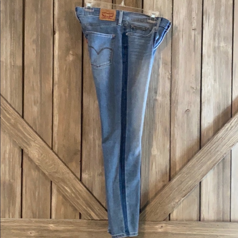 Levi’s 311 Shaping Skinny Jeans